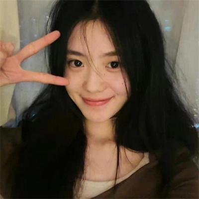 橙色女孩