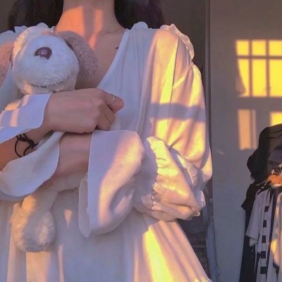 女教师2022